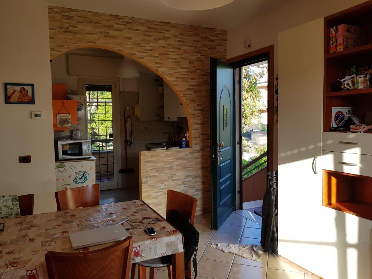 Villa Rimini - Seaview & Roman Holidays Apartments - Garden&Beach 300Mt Anzio Chambre photo