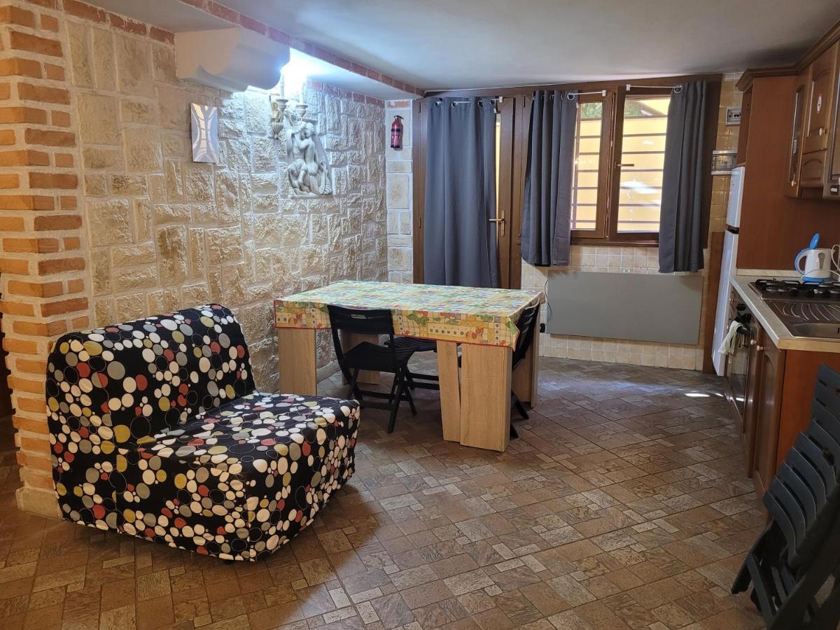 Villa Rimini - Seaview & Roman Holidays Apartments - Garden&Beach 300Mt Anzio Extérieur photo